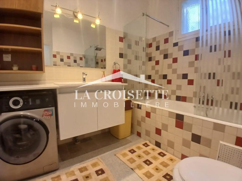 Rez-de-chaussée de villa meublé S+3 avec jardin